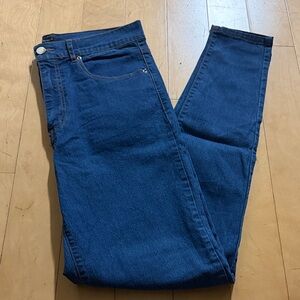 Forever 21 Women's Straight Leg Jeans in Deep Blue